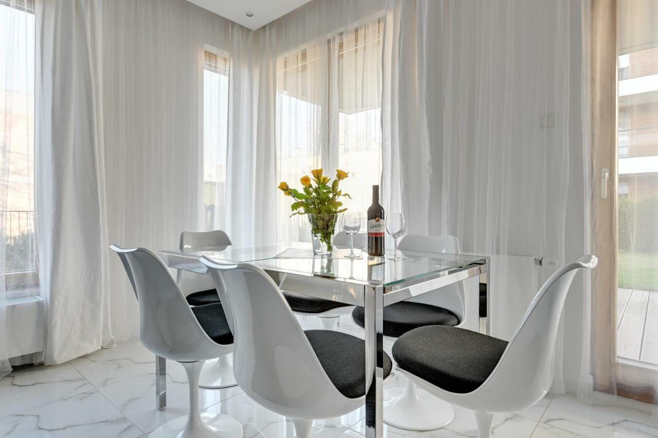 Luxury Long Island Suite Gdańsk Exteriör bild